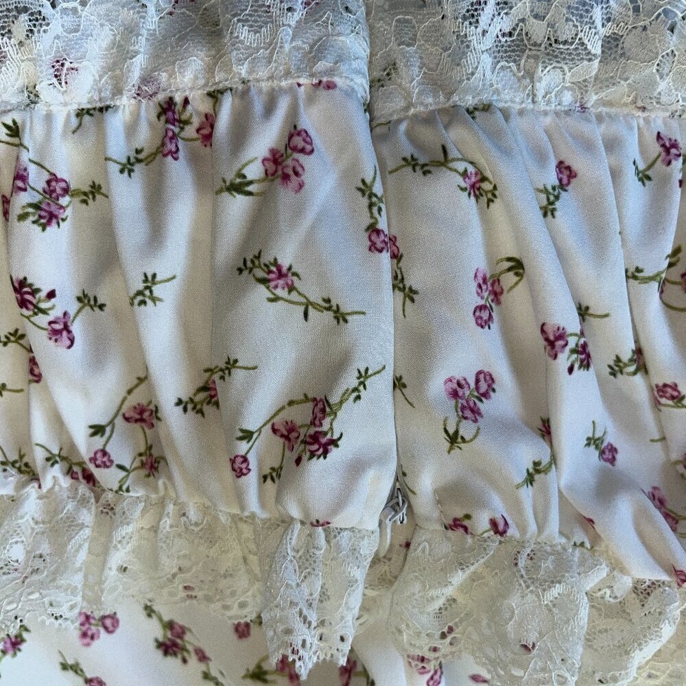 2bella Boutique Spaghetti Strap Ruffle Tie Bottom Mini Dress -White Ditzy Floral - Picture 8 of 15